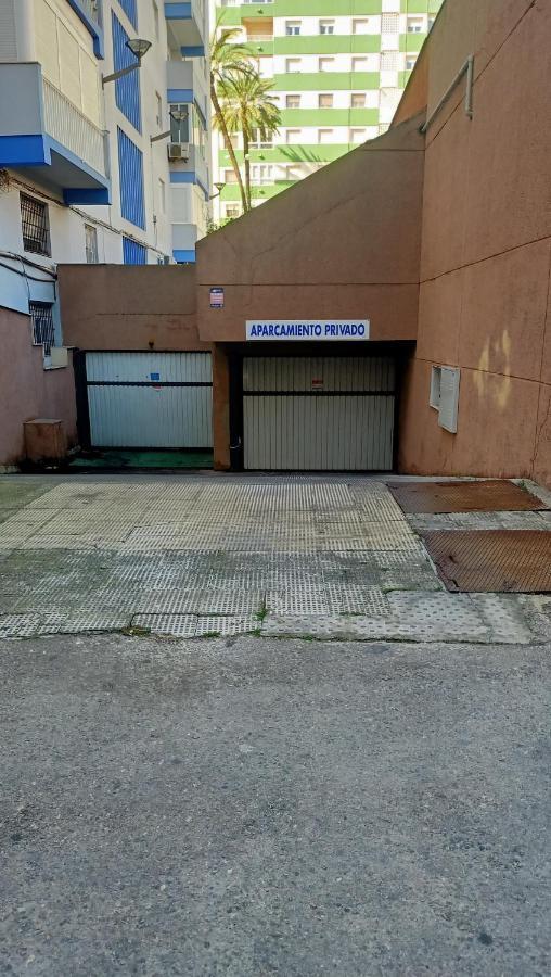 Apartamento Posidonia Free Parking Cadiz Luaran gambar