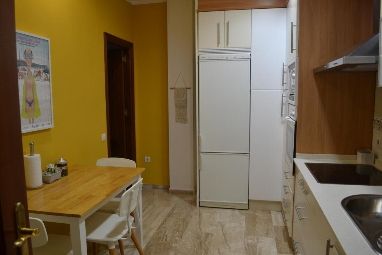 Apartamento Posidonia Free Parking Cadiz Luaran gambar